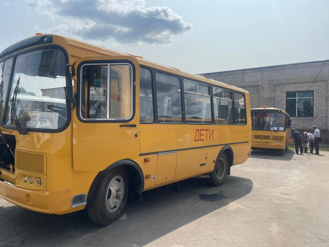 Обновление парка школьных автобусов — гарантия безопасности детей.