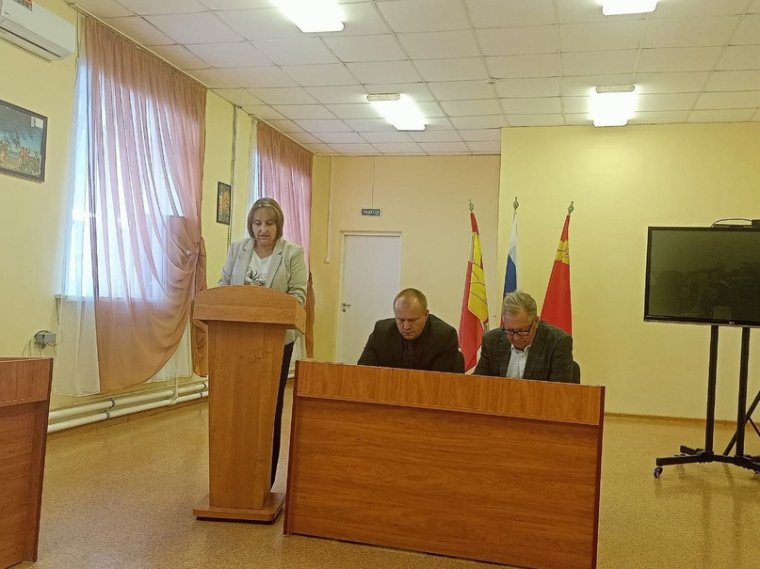 Состоялась сессия Совета народных депутатов Терновского муниципального района. Состоялась сессия Совета народных депутатов Терновского муниципального района.