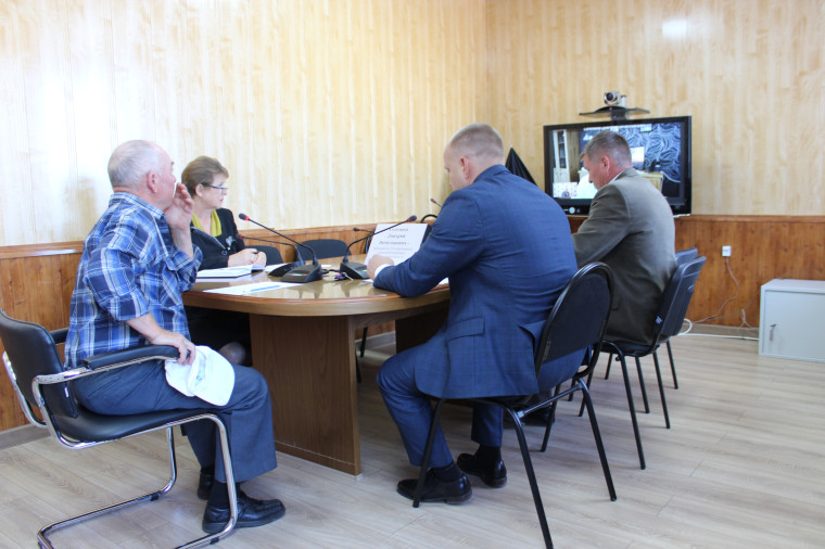 Жители района обратились с вопросами к руководителю Государственной жилищной инспекции.
