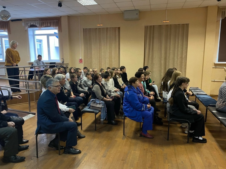 В районном Доме культуры состоялась культурно-просветительская программа «В мире профессий. В районном Доме культуры состоялась культурно-просветительская программа «В мире профессий.